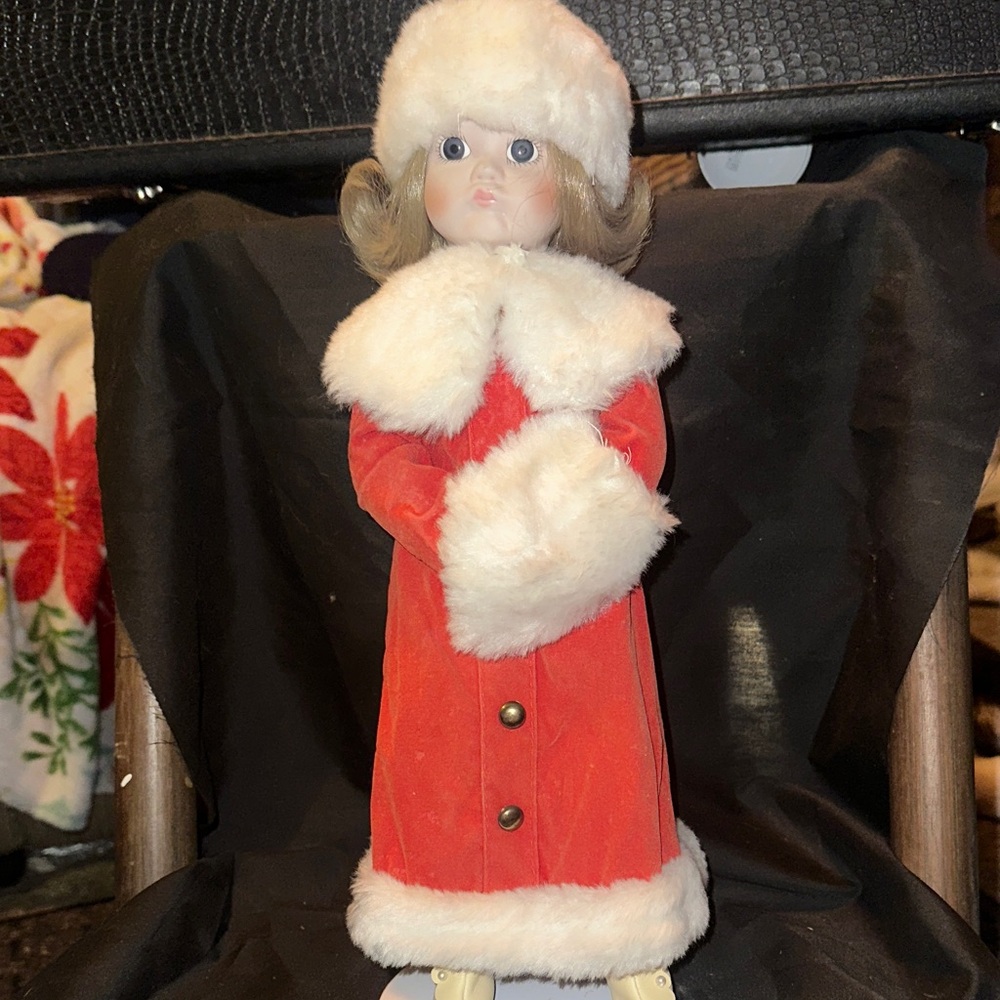 Source Unknown Elegant Red and Cream Winter Doll